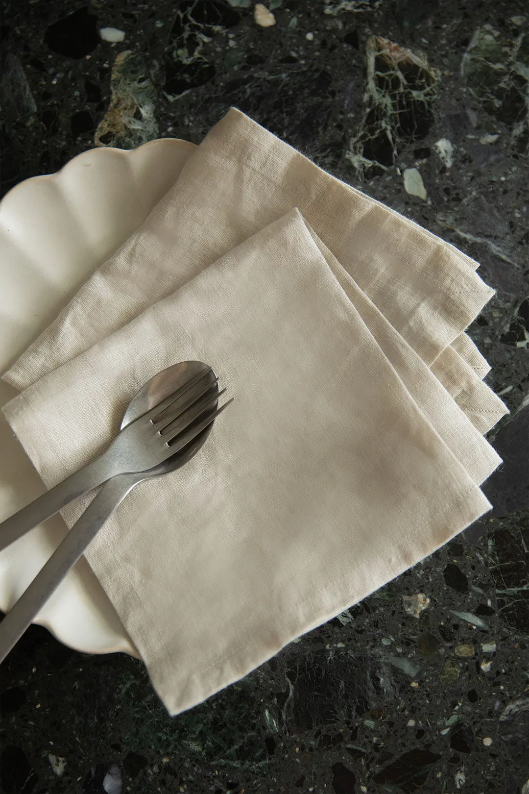 LINEN NAPKINS SET OF 2